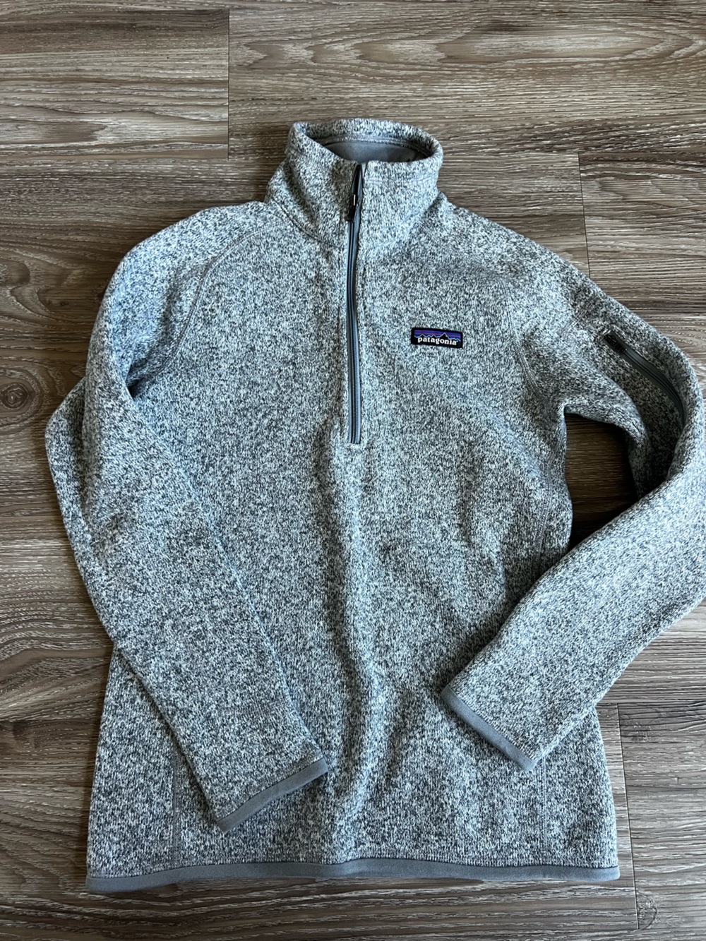 Patagonia Men’s Heather Gray Zip-Up Fleece Pullover